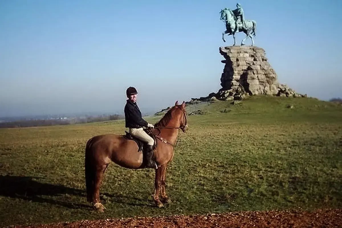 one-hour-horse-riding-08142738_11zon